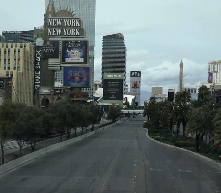 Пустынные улицы Лас-Вегаса